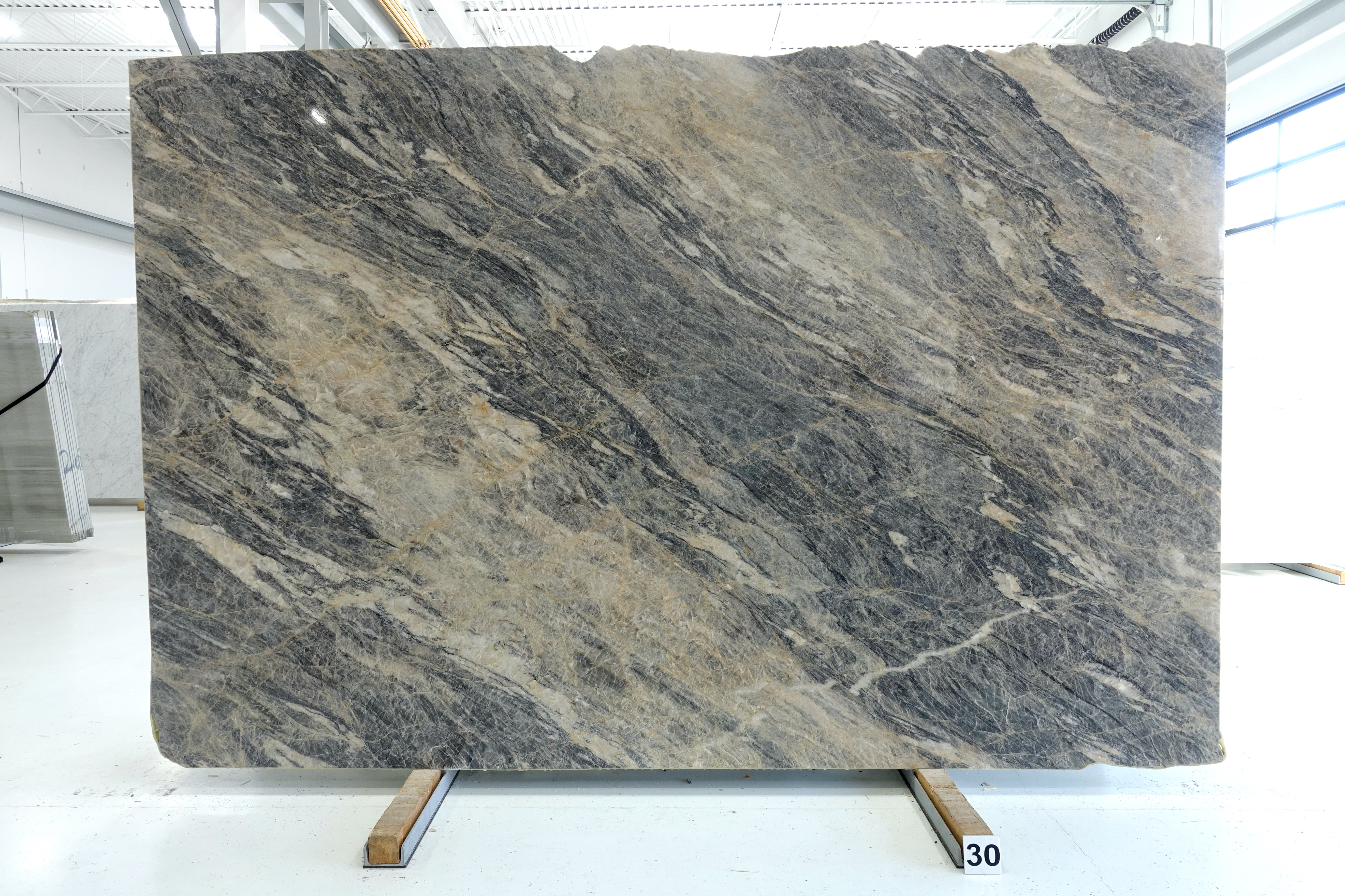 AVENZA 3CM QUARTZITE