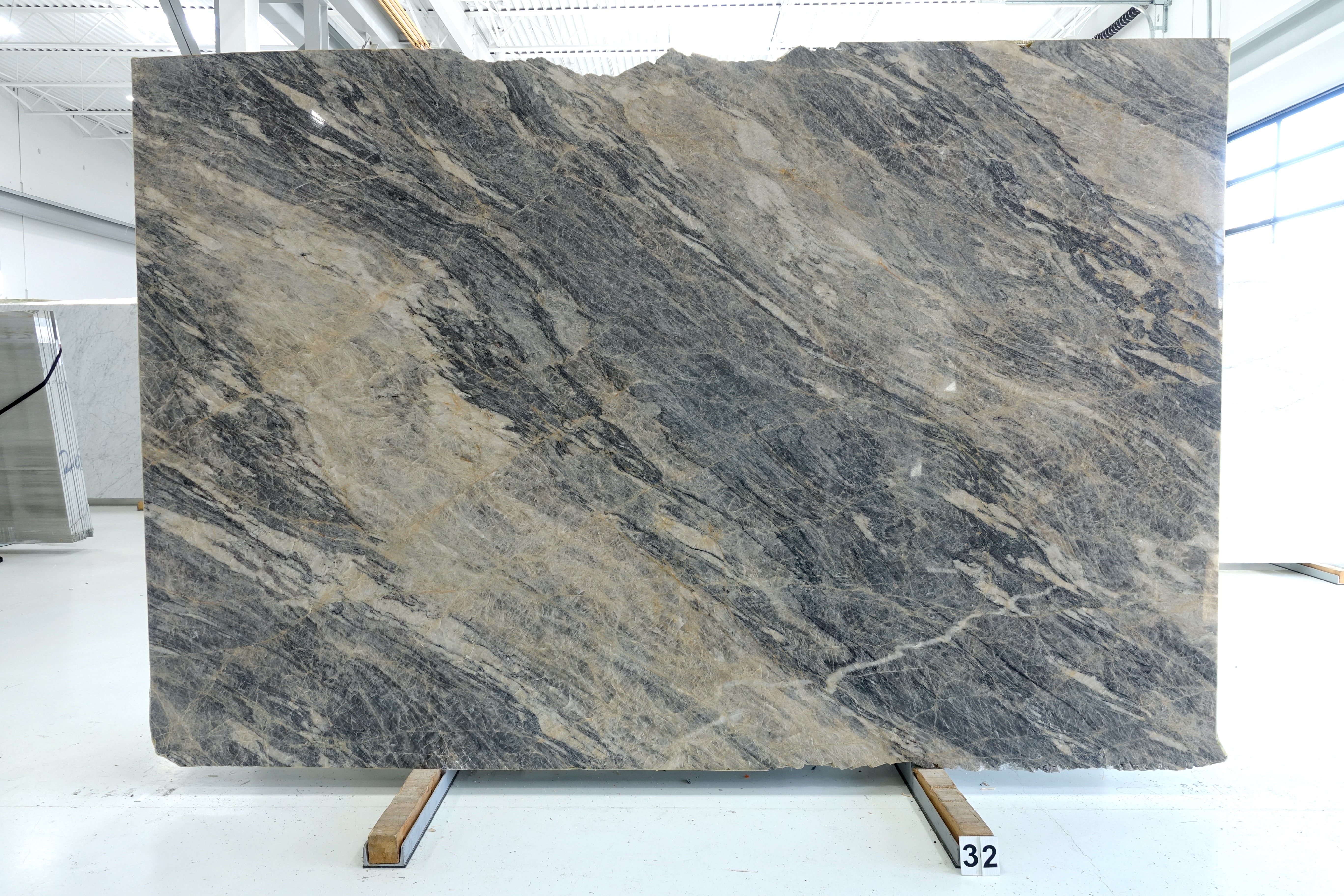 AVENZA 3CM QUARTZITE