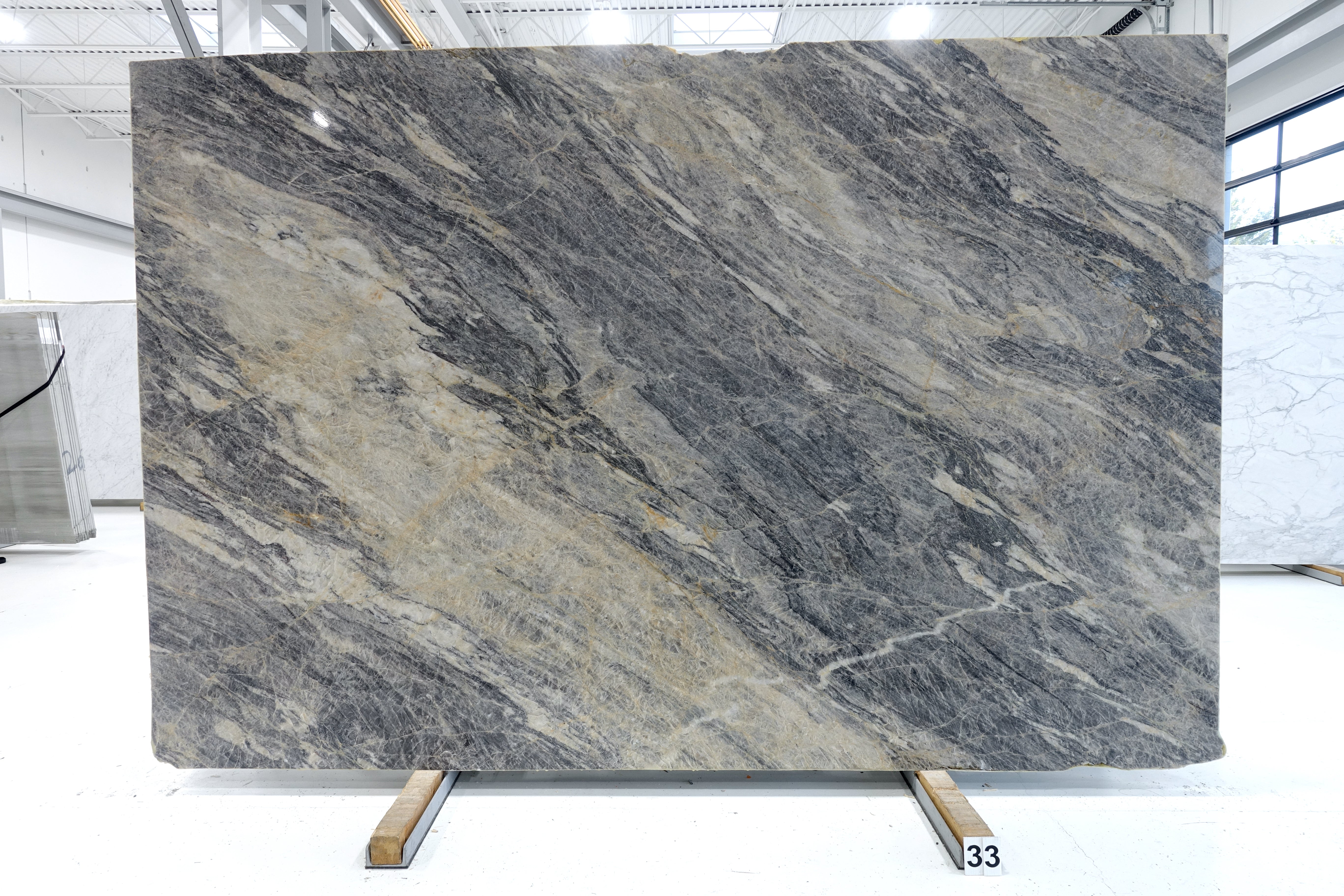 AVENZA 3CM QUARTZITE