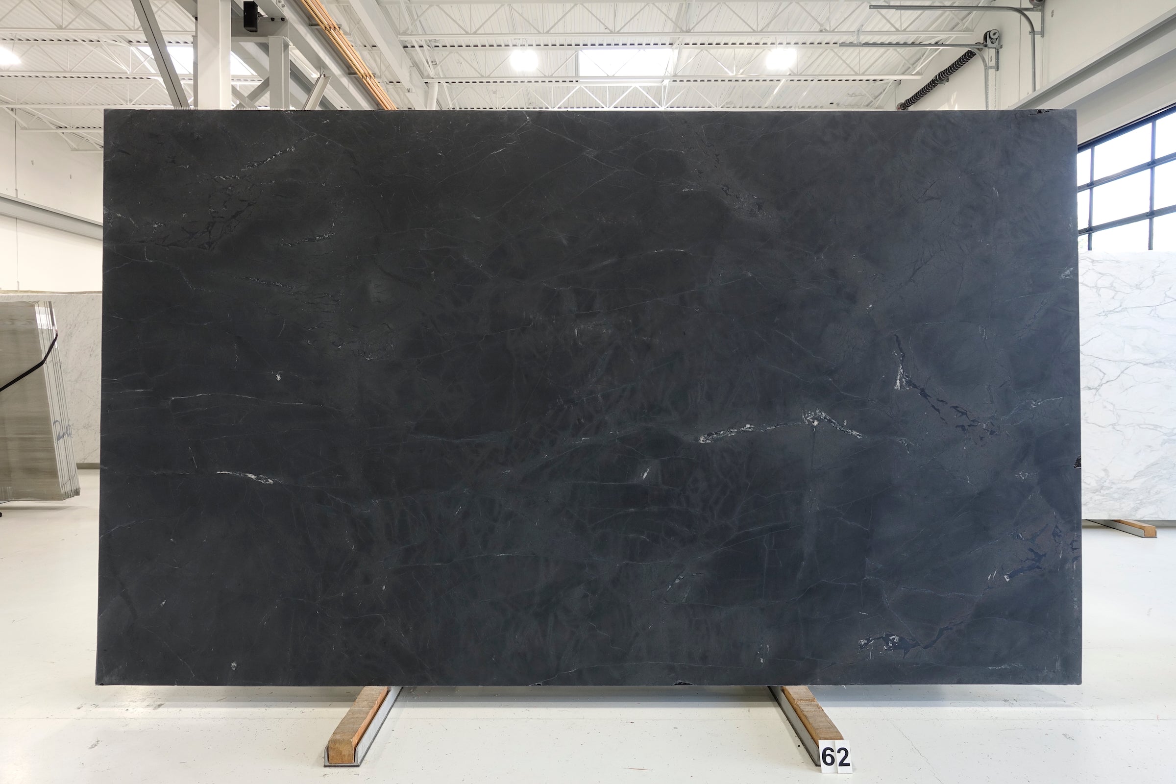 INFINITY BLACK 2CM QUARTZITE | BLOCK #2056