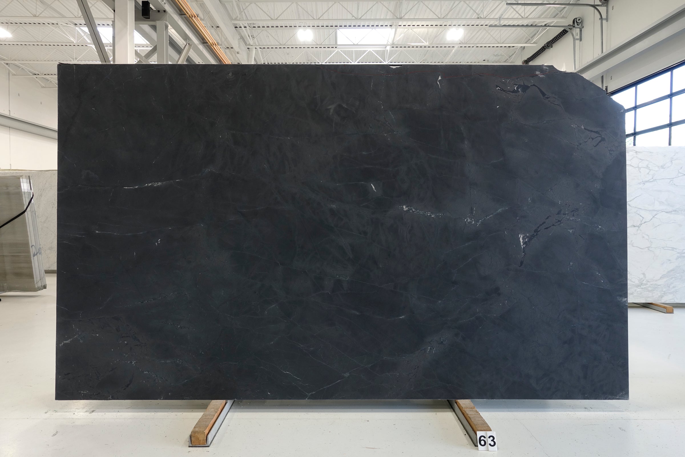 INFINITY BLACK 2CM QUARTZITE | BLOCK #2056