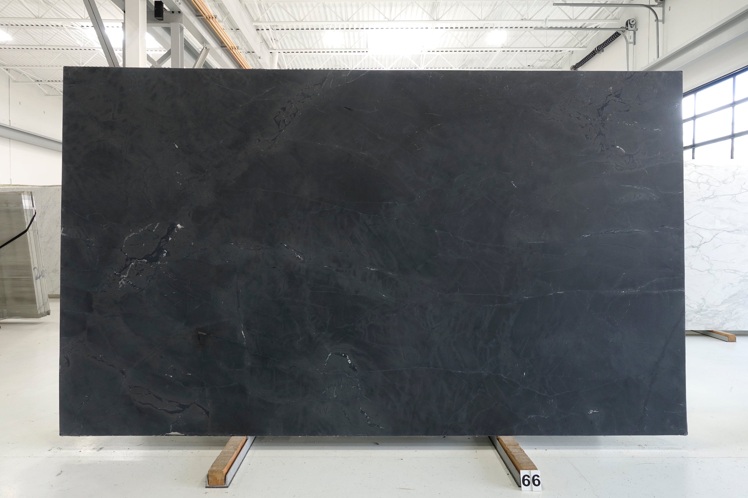 INFINITY BLACK 2CM QUARTZITE | BLOCK #2056