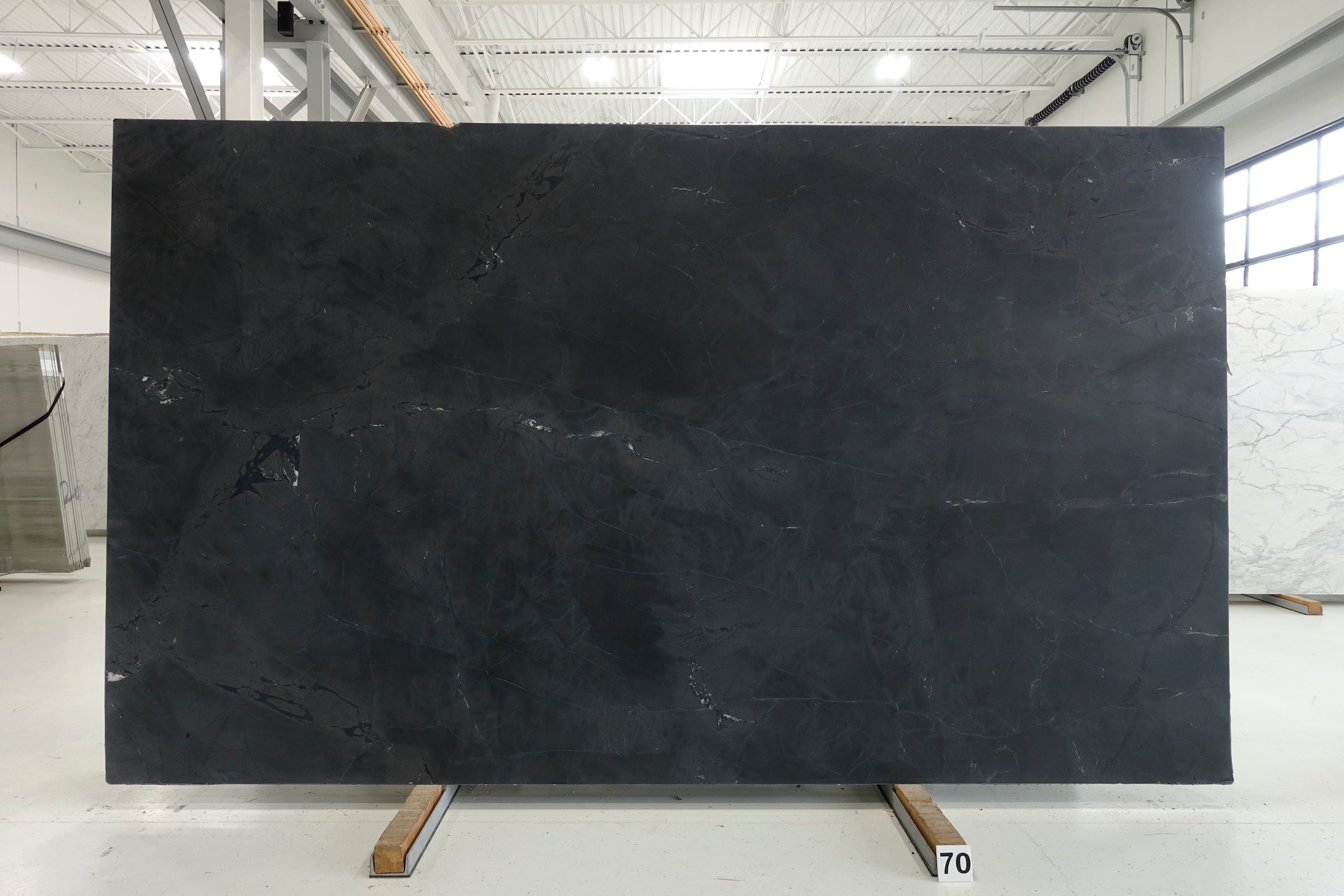 INFINITY BLACK 2CM QUARTZITE | BLOCK #2056